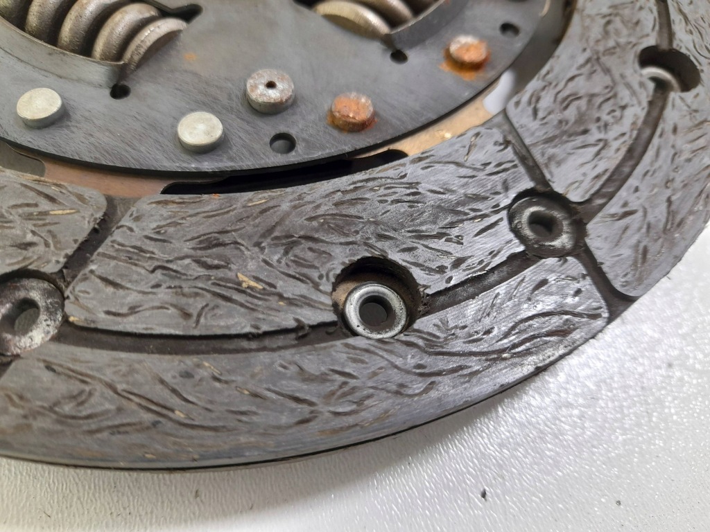 Mazda 3 bl 1,6 диск зчеплення 8v617550f1a sachs ts11 в Україні