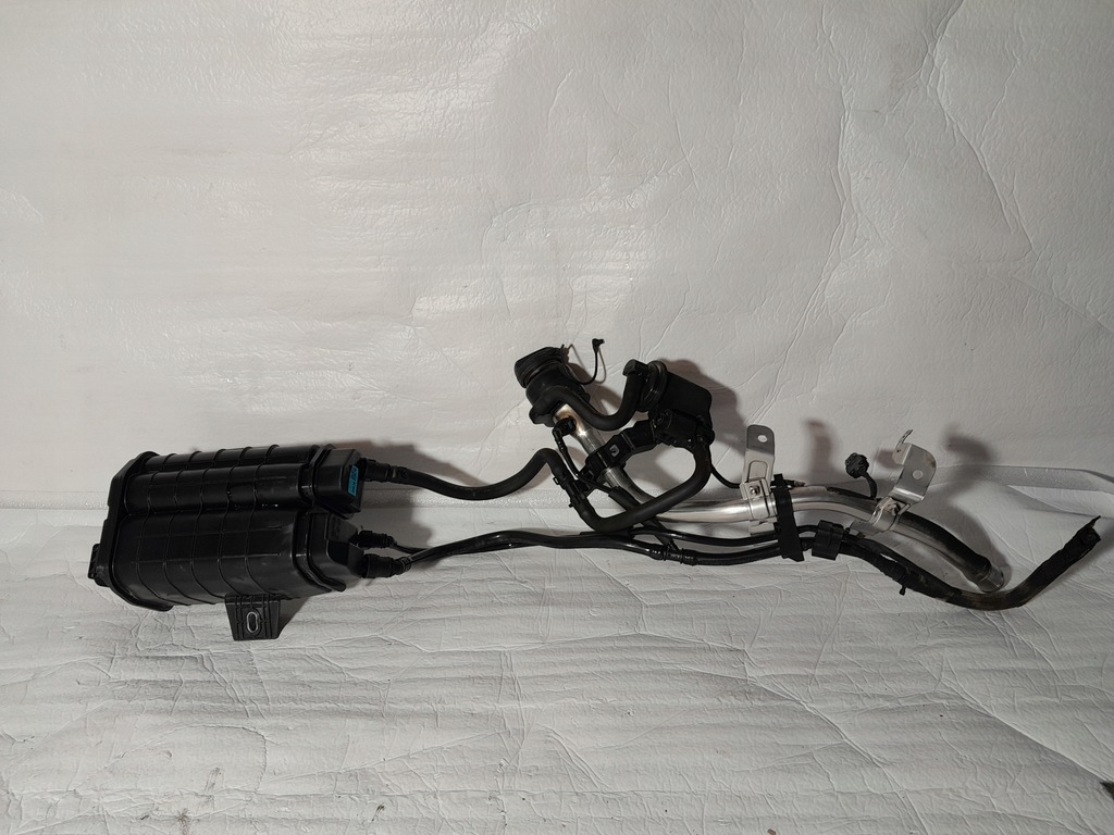 фото №1, Kia carnival 2022 фильтр угольный труба заливной топлива 31420-r0500 31420-r0400