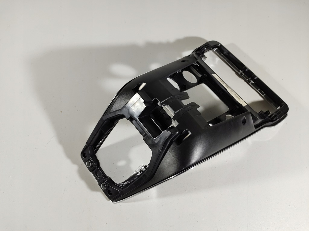 фото №8, Volvo v40 12- рамка радио панель обдув