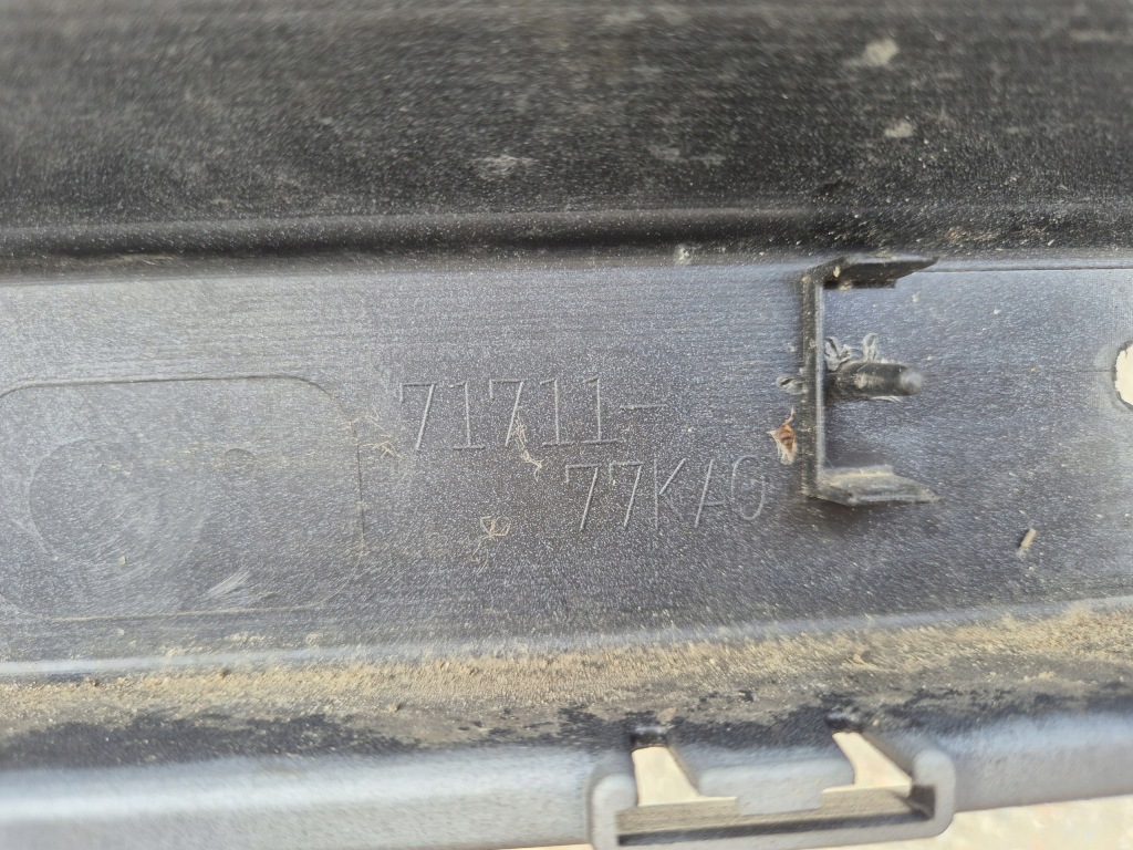 Suzuki grand vitara ii lifting 12- бампер передний решётка накладка Цена