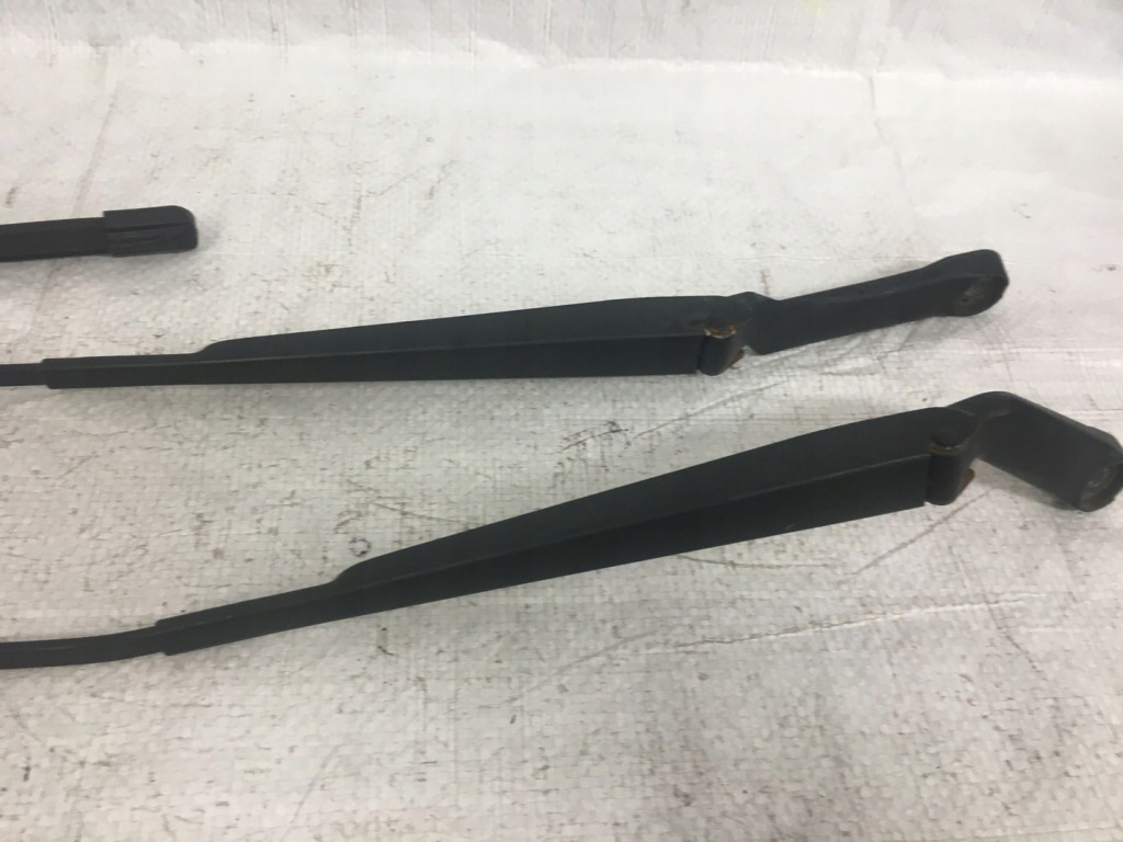 Купити Важелі двірник передніх 1j1955410a 409a