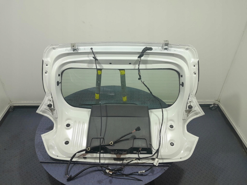 Dacia sandero iii кришка багажника багажника задній задня ov369 Київ