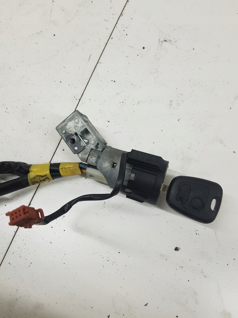 фото №4, Замок зажигания с ключ citroen c3 no501413