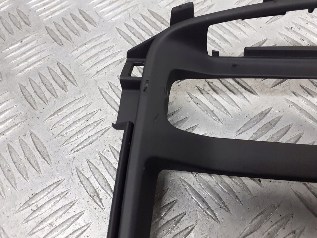 фото №4, Рамка консолі радіо nissan primera p12 68413av700