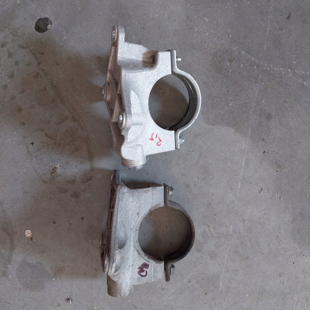 фото №1, Ford mondeo mk5 fusion кронштейн опора полуось