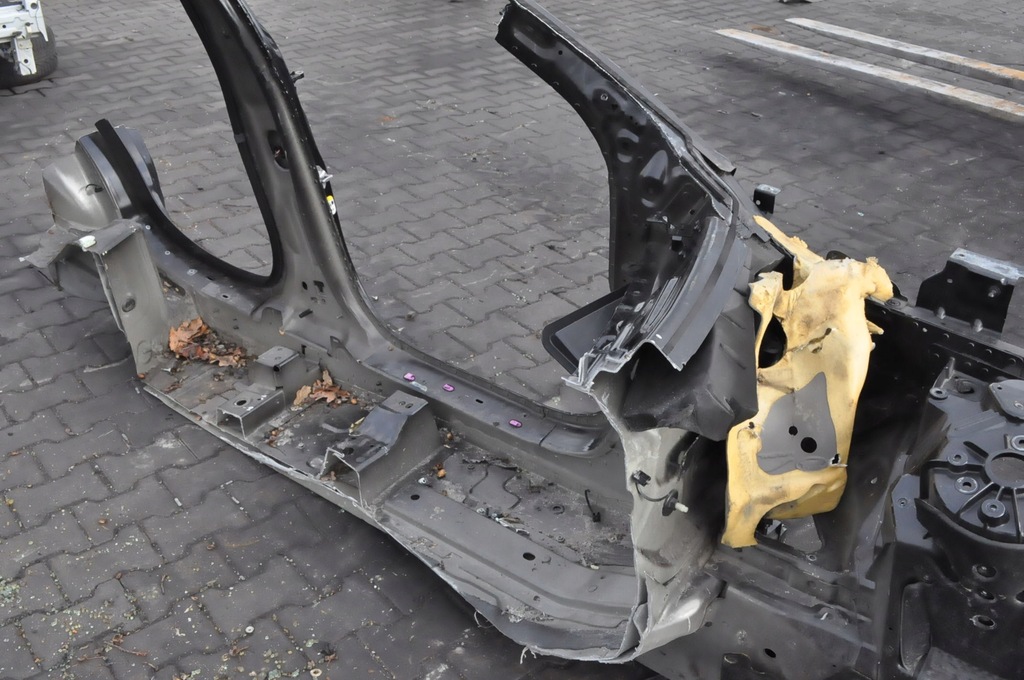 фото №8, Land rover range rover velar l560 четверть лонжерон левый перед + порог