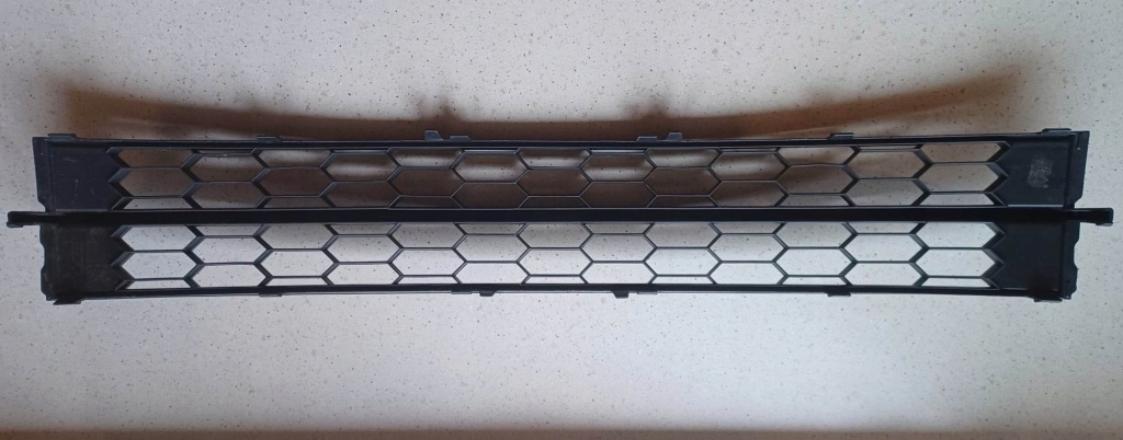 фото №2, Решётка средняя бампера skoda rapid 5ja853677