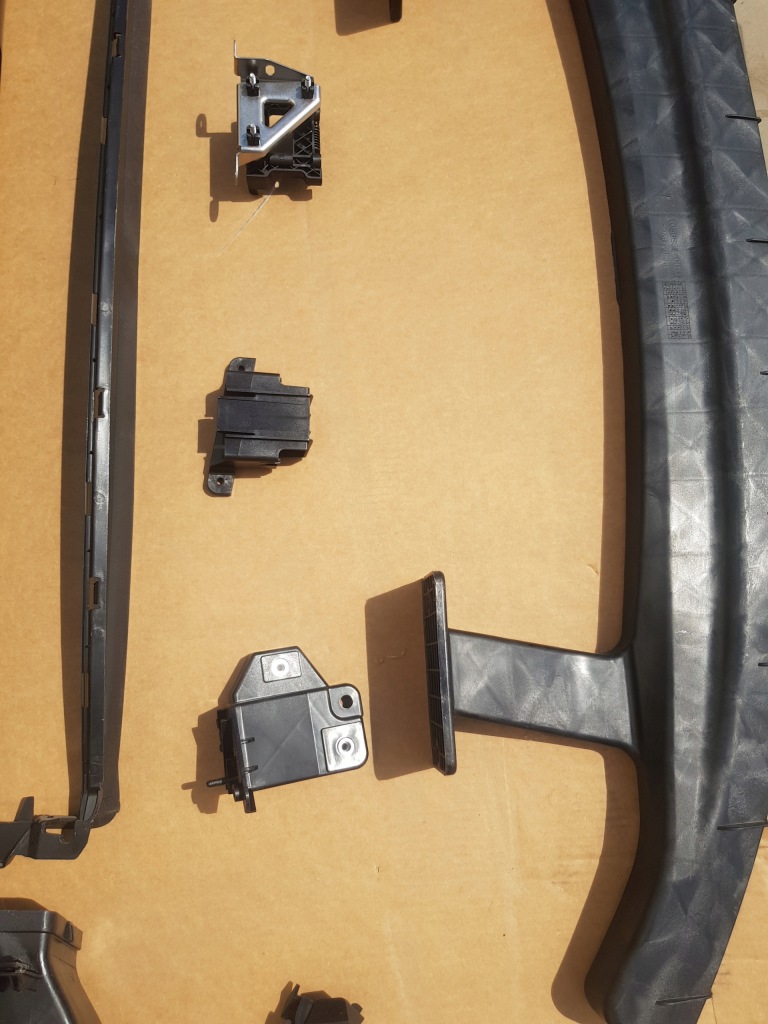 Tesla s рестайлинг  перед радиатор воды кондиционер другое с Разборки