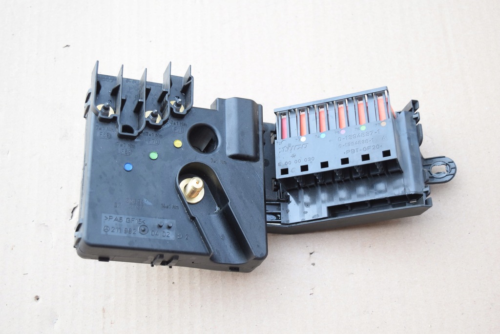 фото №1, Mercedes w219 w211 коробка предохранителей