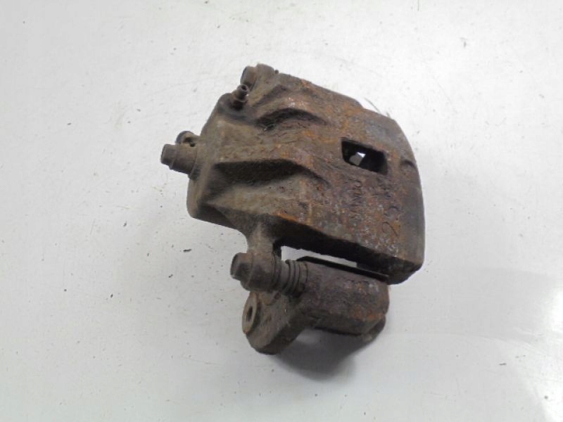 фото №8, Hyundai sonata iv ef 01- суппорт тормозной перед левый + скоба 2.0b bc140058