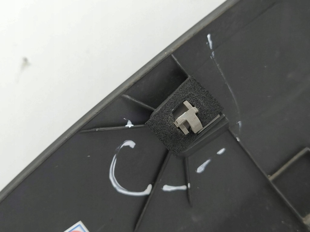 фото №11, Hyundai kona i 2019 правая сторона молдинг крыла передний