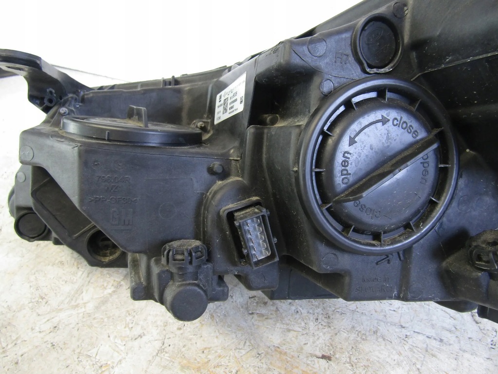 фото №15, Opel astra k v лампа правая перед