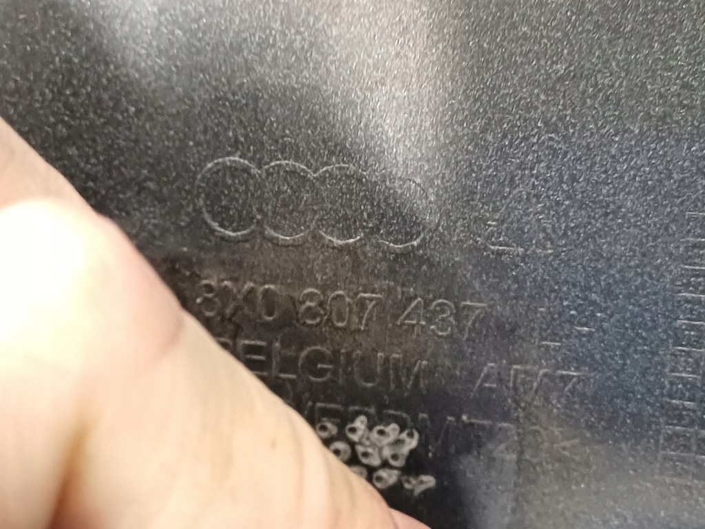 Audi a1 i 10- кутик бампера лівий перед 8x0807437 Оригінал