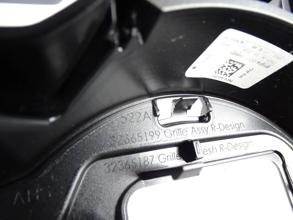 фото №10, Решётка радиатора volvo xc90 ii r-design lift black 32365199 32365187