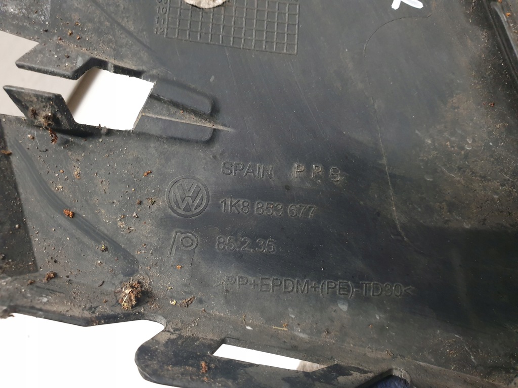 фото №7, Решітка середня бампера vw scirocco 8e0711290