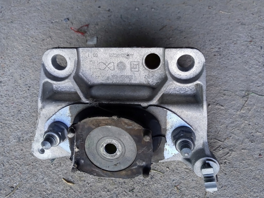 фото №1, Smart fortwo iii renault кронштейн подушка 112222643r