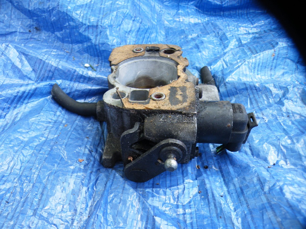 фото №8, Opel corsa b 1.2 8v дроссельная заслонка 09888