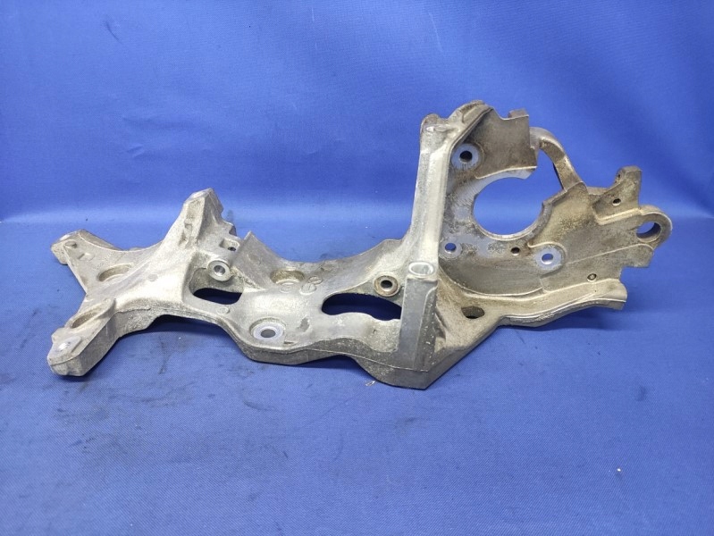 Купить Кронштейн кронштейн генератора audi a4 b8 2.0 tdi