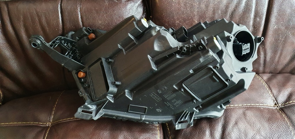 фото №4, Skoda kamiq лампа правый перед full led