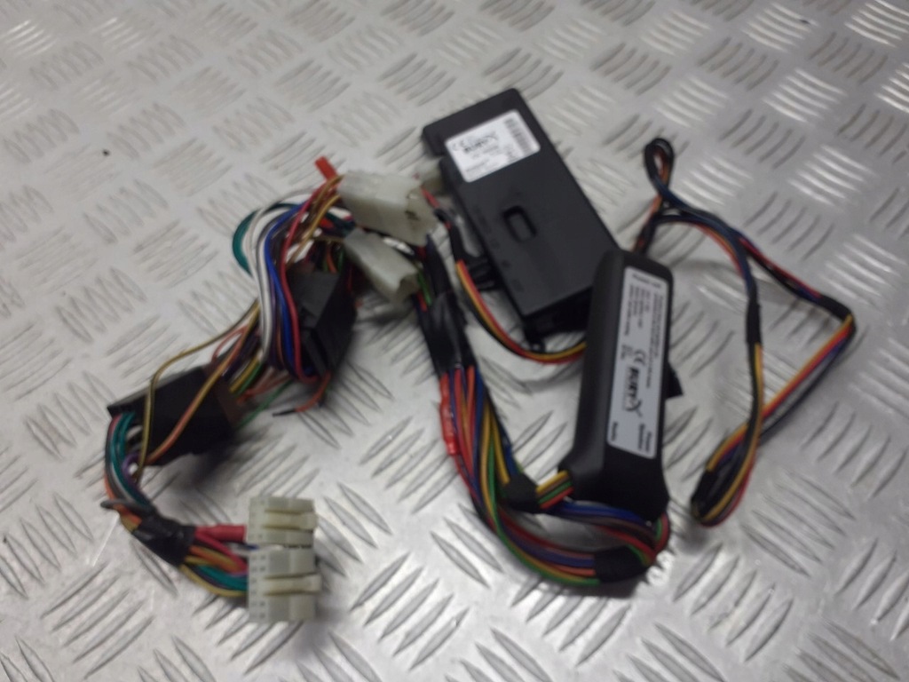 фото №1, Набір радіо toyota auris 2.0 d4d ce031303