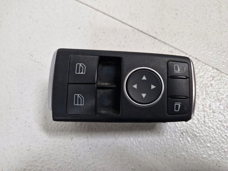 фото №7, Mercedes c-klasa w204 coupe панель переключатель окон левый кнопки оригинальный номер