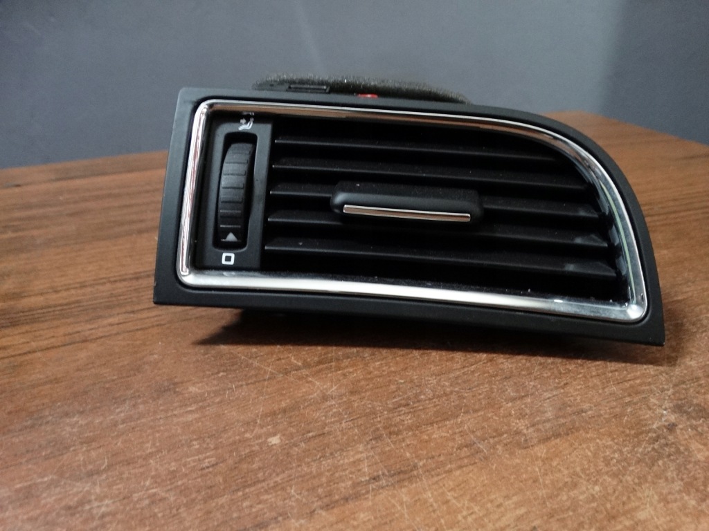 фото №1, Решітка обдув консолі права skoda superb ii 1