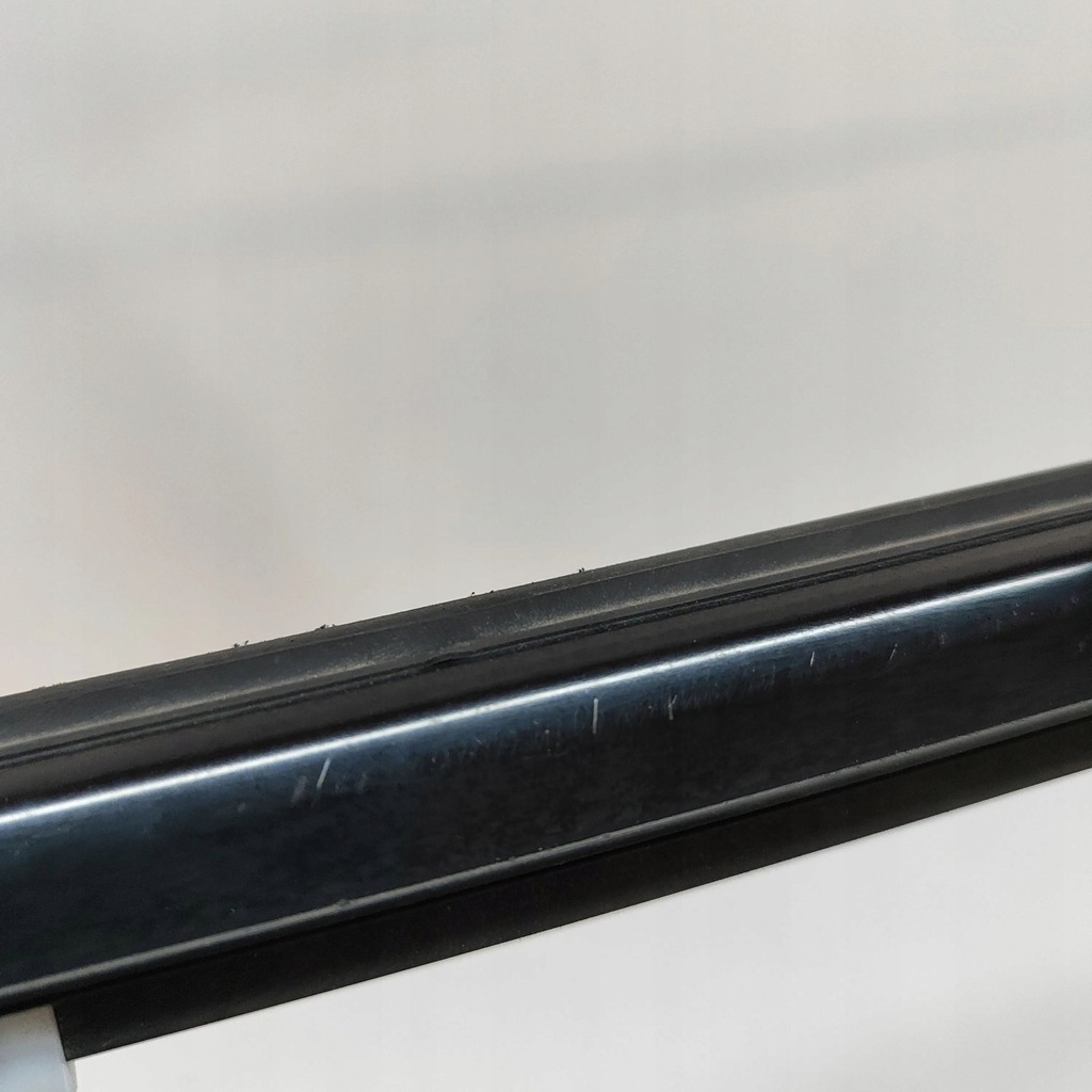 фото №6, Kia ev6 2021 права сторона молдинг / прокладка скло двері задніх