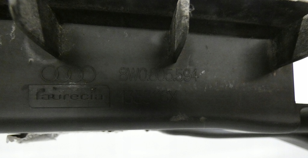 фото №11, Audi a4 b9 8w0805594 2015- усилитель pas передний обшивка