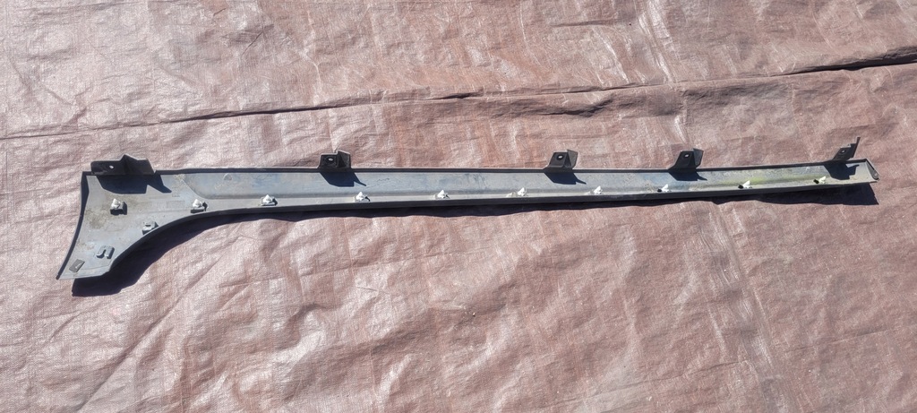 фото №9, Seat arona правый порог молдинг порог правая // 595