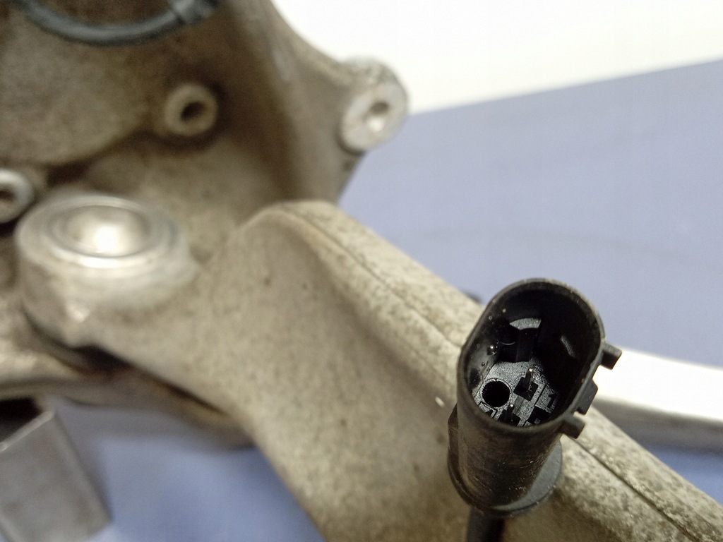 фото №4, Bmw 7 f01 f02 3.0d поворотный кулак правая перед рычаги ступица