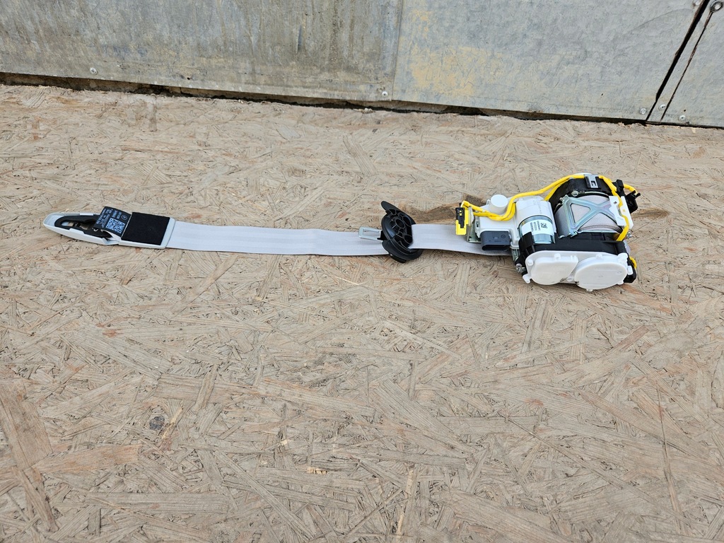 фото №1, Audi a8 d4 4h0 pas безпеки лівий перед