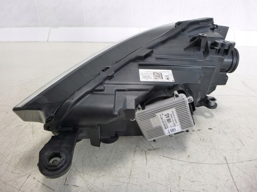 фото №12, Skoda scala лампа перед правая full led europa