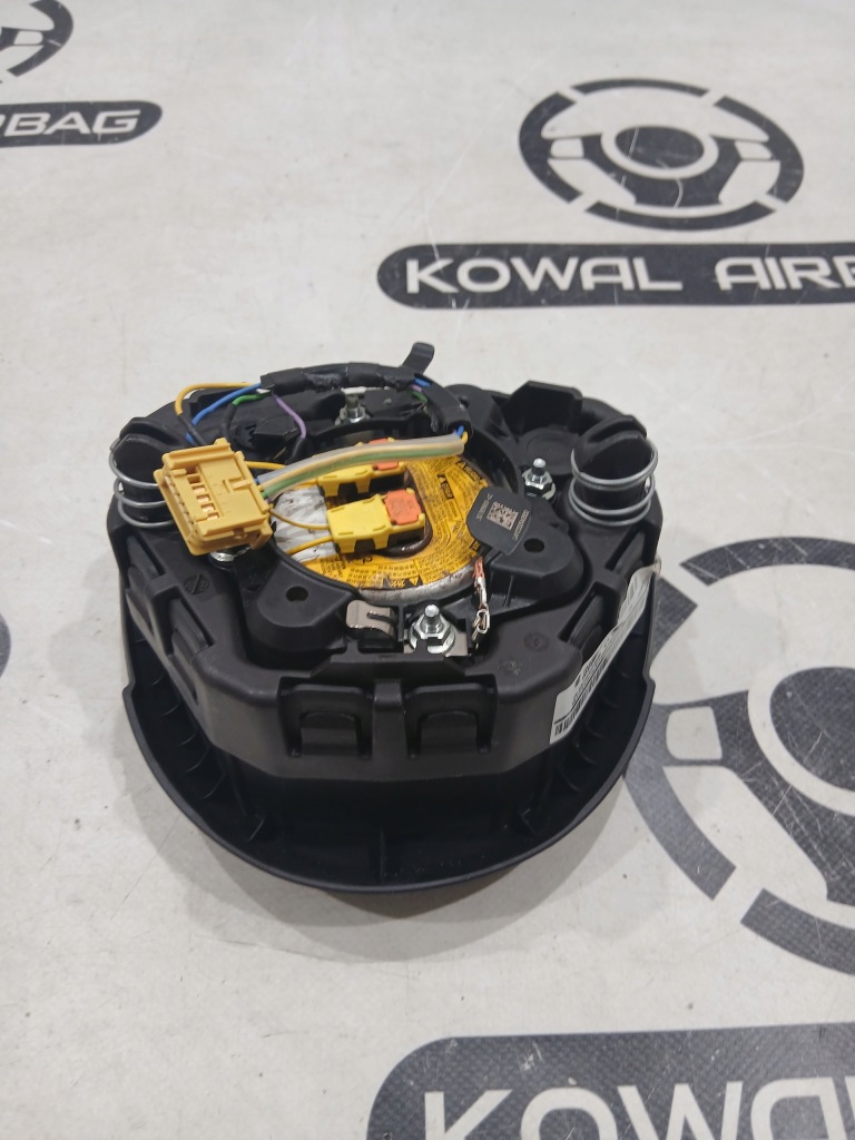 Mercedes cla x117 c117 w117 117 європа  подушка безпеки водія водій коліно kolan Недорого