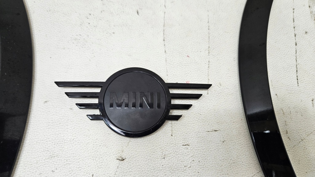 Купити Хром капот лівий правий емблема mini f55 f56 f57 7300632cr