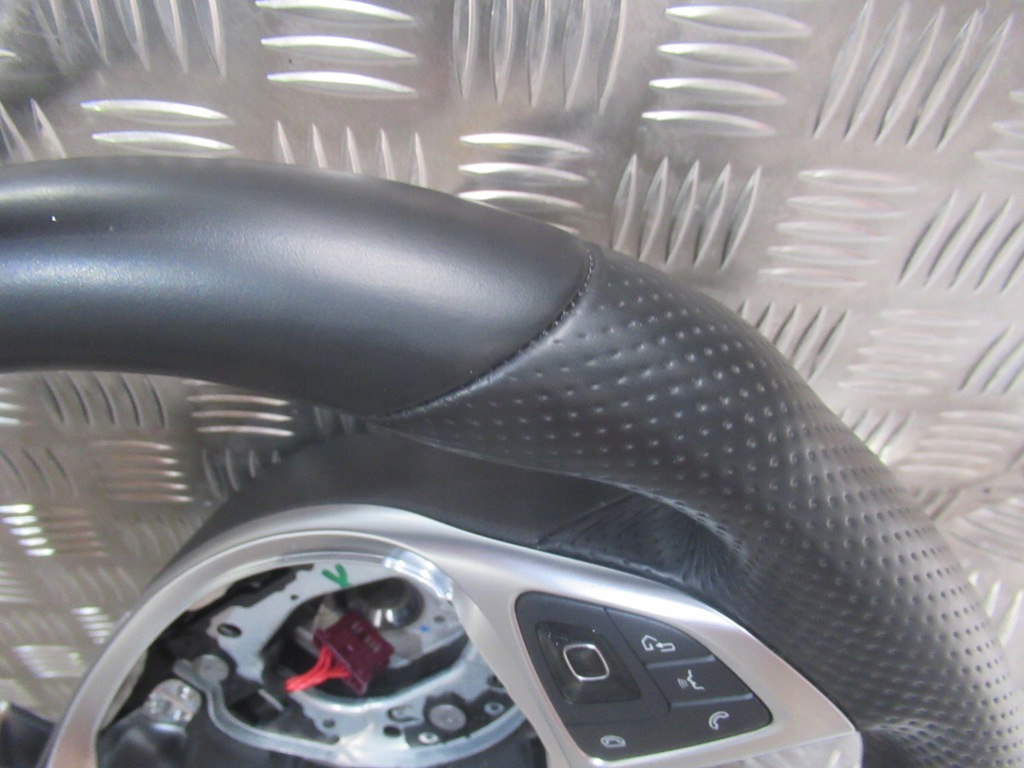 фото №6, Воздуховод mercedes w213 e-klasa 6.3 лепестки переключения amg a2134603400