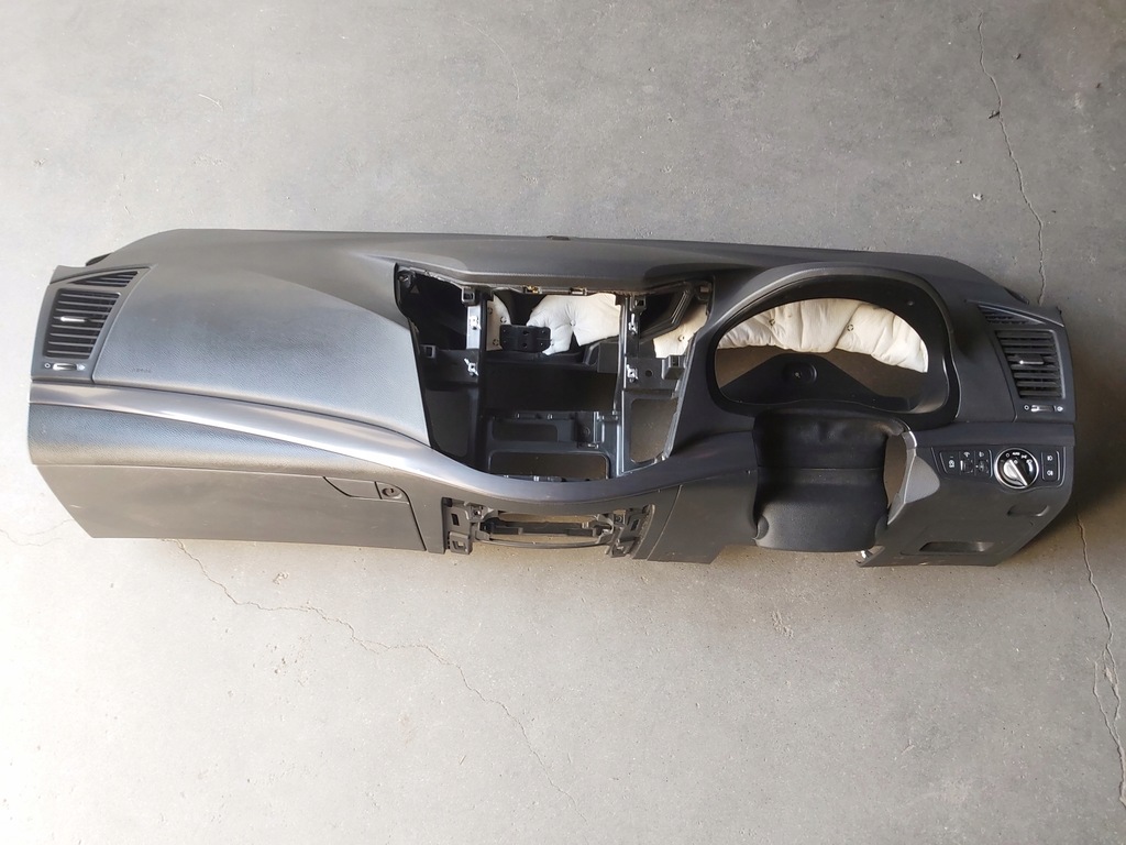 фото №1, Панель приладів панель приладів консоль панель приладів uk rhd hyundai i40