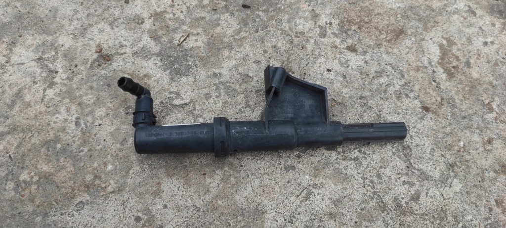 Купити Volvo c30 s40 v50 c70 помпа омивач фара 30661085