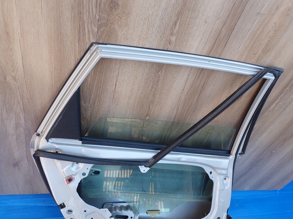 фото №8, Hyundai i30 kombi i 07-12 дверь задние левая qu