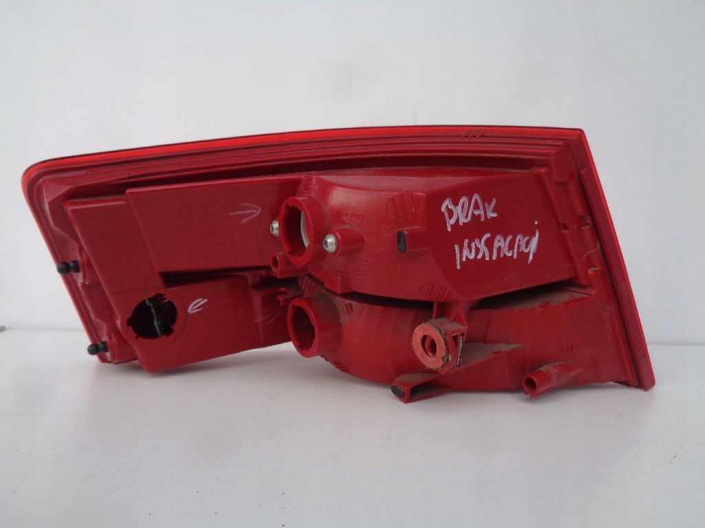 фото №4, Audi a3 8p cabrio led права задня лампа 8p7945096