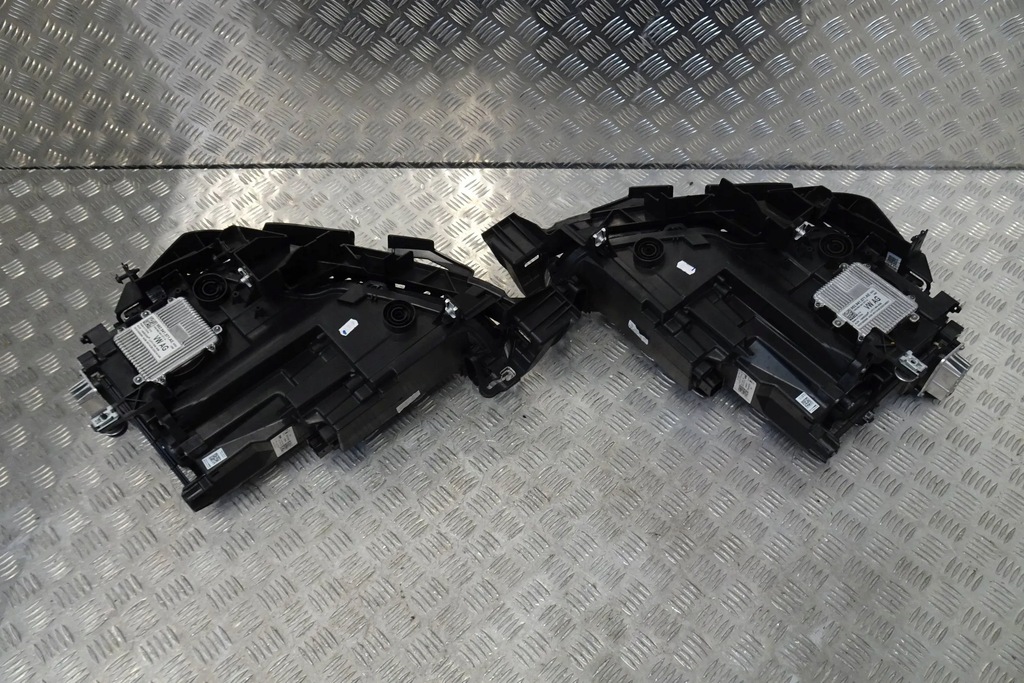 фото №13, Cupra formentor 2.5 tsi - kompletny перед