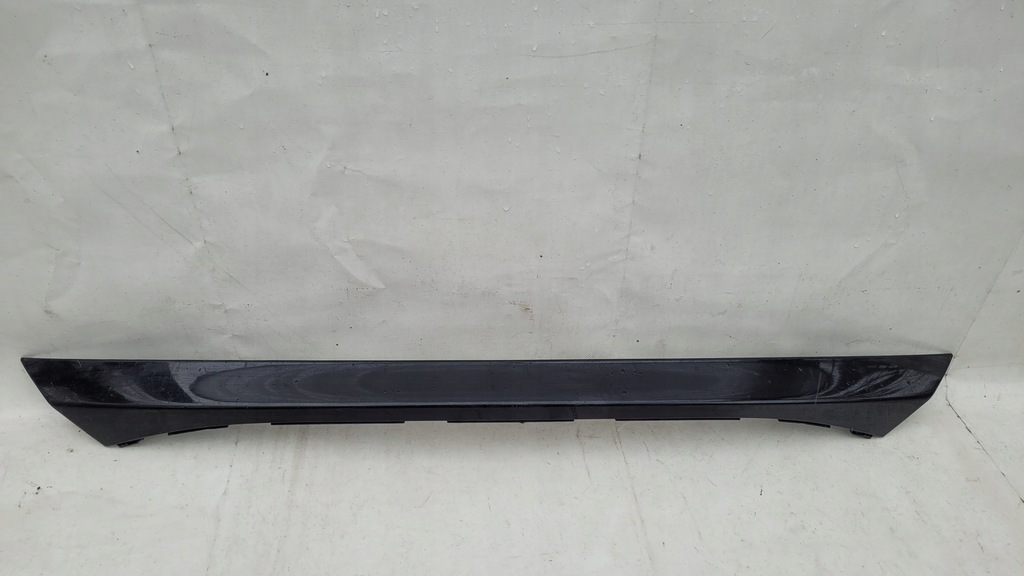 фото №1, Infiniti qx30 молдинг крышка багажника задняя oryg.