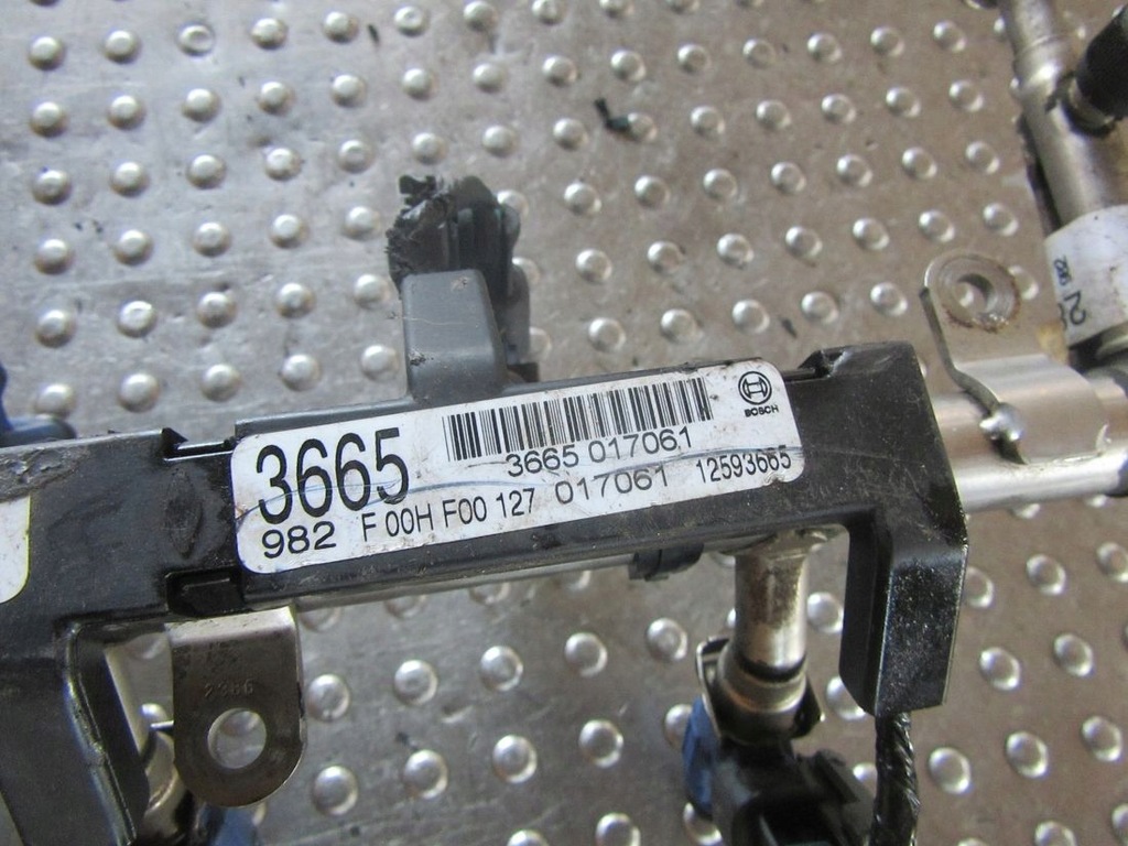 фото №12, Suzuki xl7 gmc acadia 3.6i 2007 молдинг впрыскная форсунки kpl