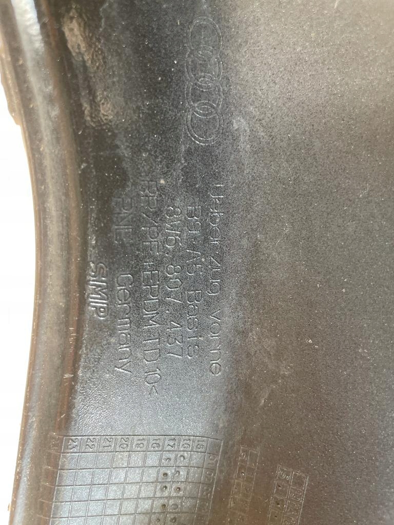 Бампер audi a5 8w5 перед передній 8w5807437 решітка Зі Шроту