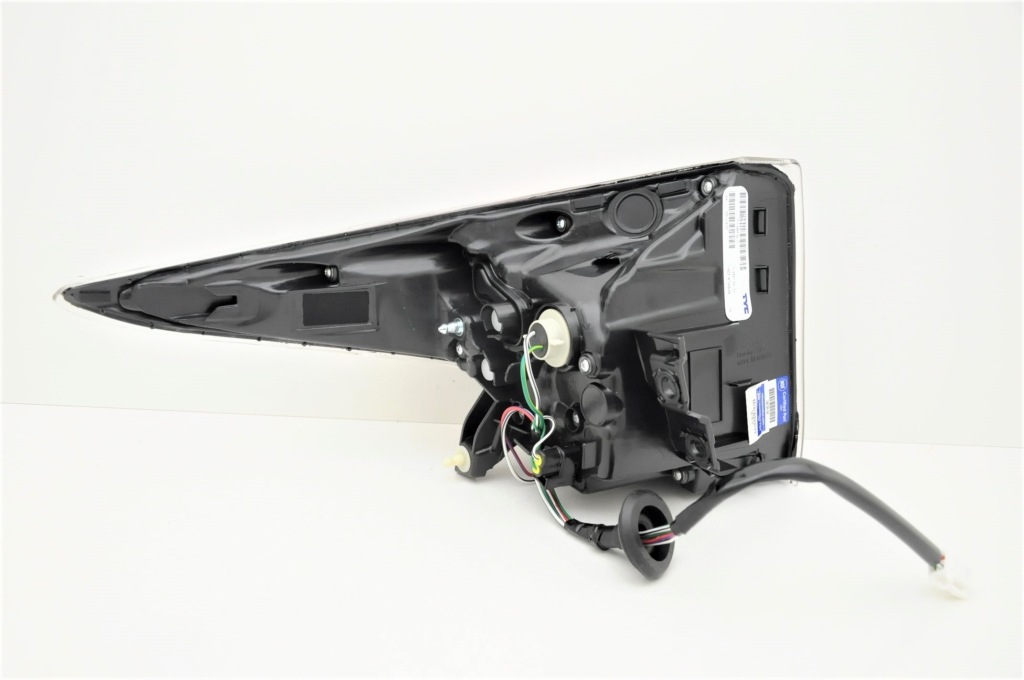 Toyota prius xw50 седан 2015- фара led правый  новая Доставка