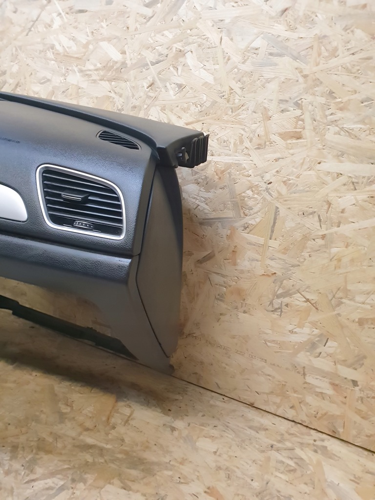 фото №9, Audi q3 8u панель приладів подушки безпеки ремені оригінал