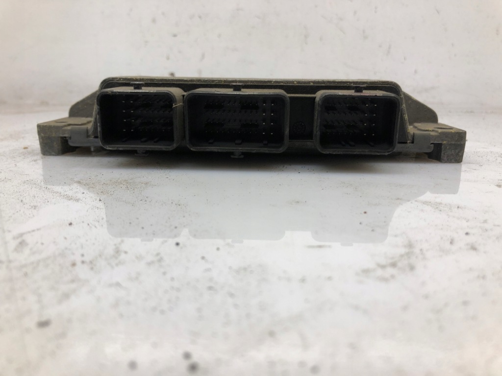 фото №4, Бортовий комп'ютер двигуна renault s120200105a 8200522357 8200510536