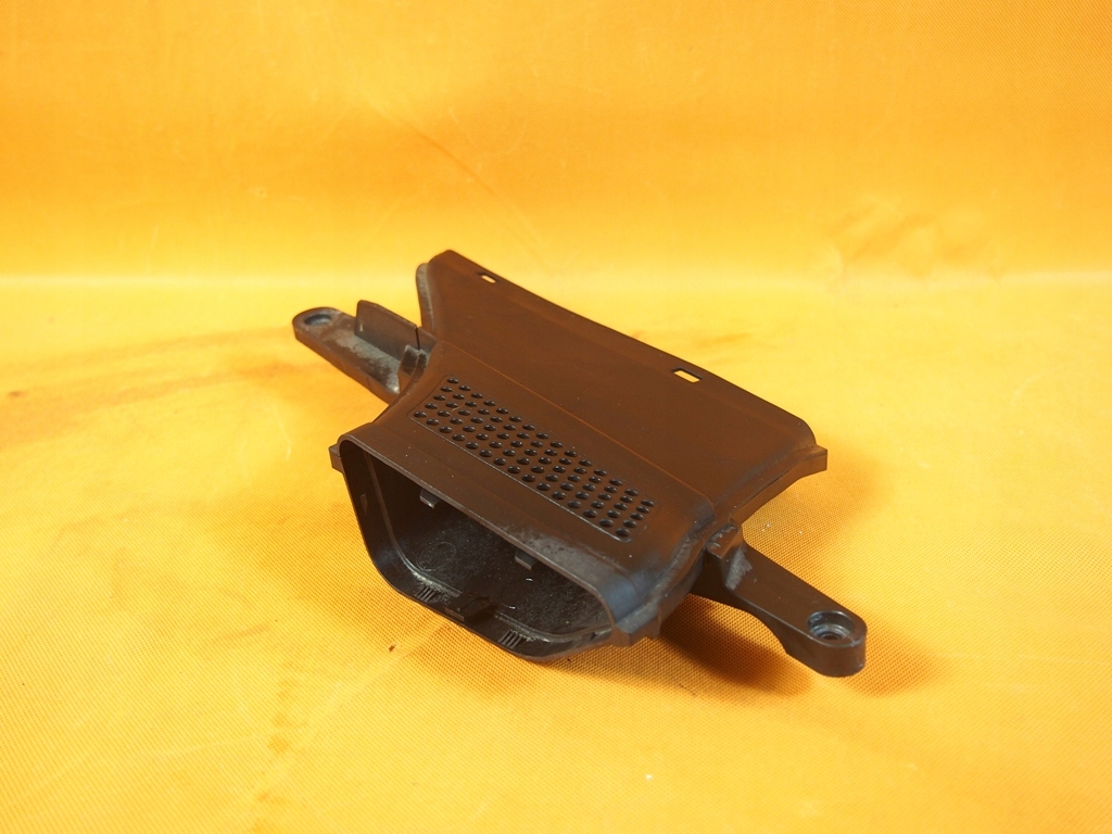 фото №8, Audi a5 8t направляющая воздуха поперечина 8k0121618f