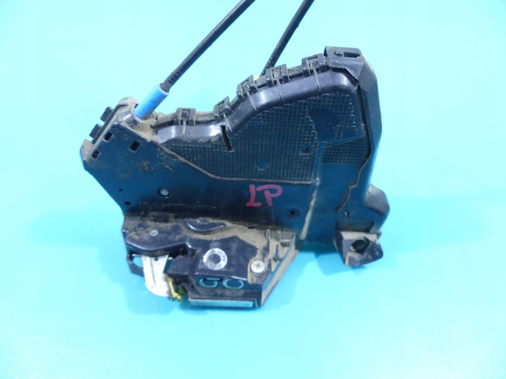 фото №1, Замок перед лівий toyota auris ii europa