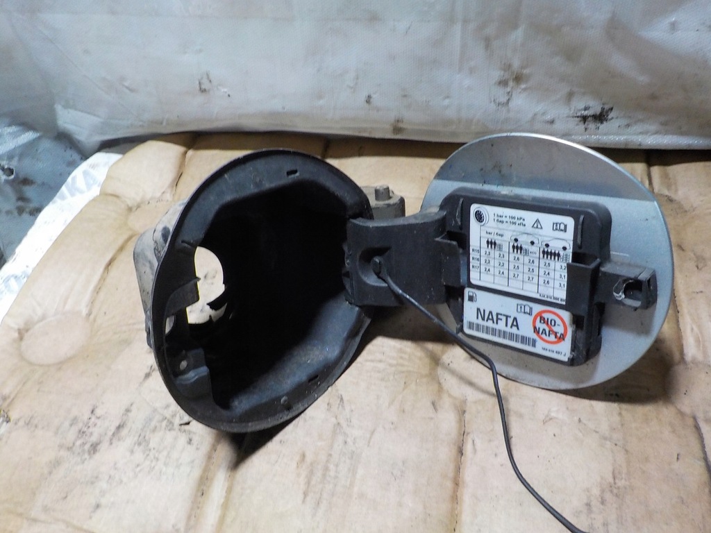 фото №2, Skoda rapid 1.6 tdi 2016r кришка заливної пального 5jj809999