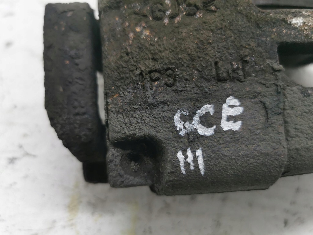 фото №3, Суппорт тормозной левый перед renault scenic iii eu